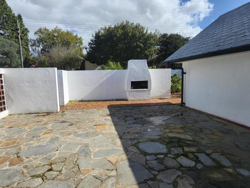 3 Bedroom Property for Sale in Bergzicht Western Cape